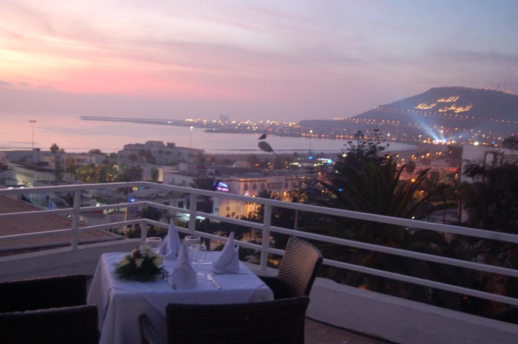 Anezi Tower Hotel Agadir Eksteriør billede